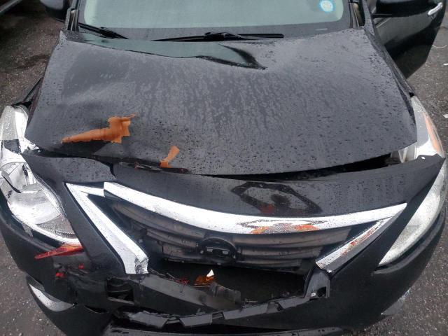 Nissan Versa S Image 11