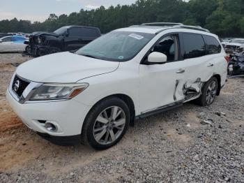  Salvage Nissan Pathfinder