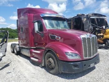  Salvage Peterbilt 579