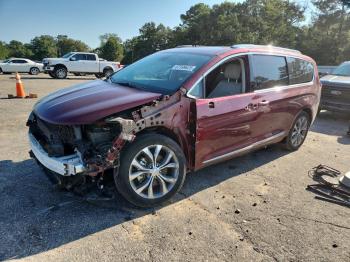  Salvage Chrysler Pacifica
