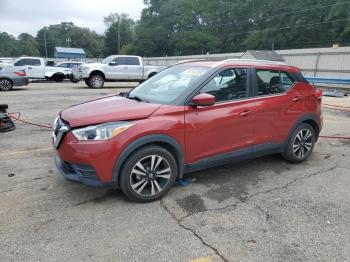  Salvage Nissan Kicks