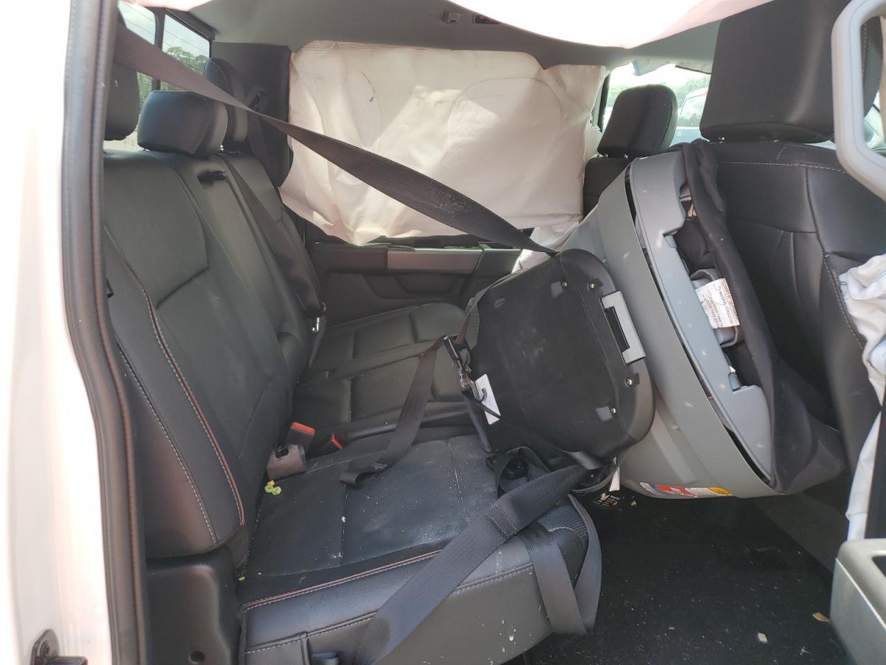 Ford F-150 Supercrew Image 5