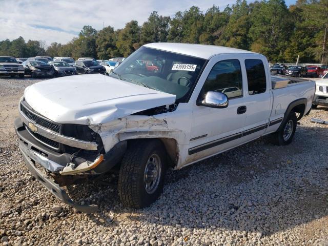  Salvage Chevrolet Silverado 2500