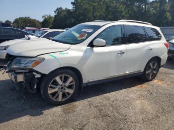  Salvage Nissan Pathfinder