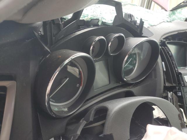 Aston Martin DB11 Image 12