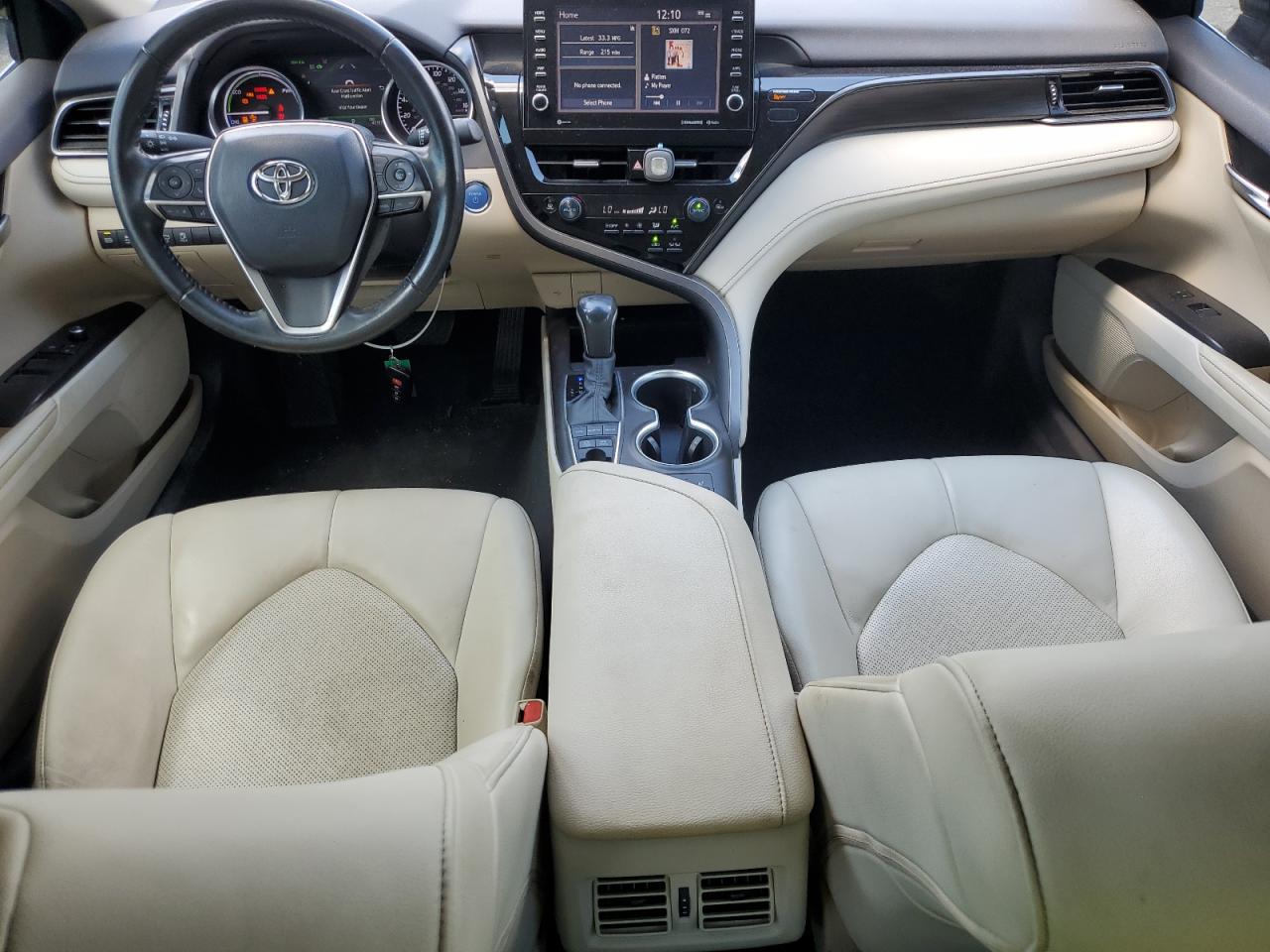 Toyota Camry Xle Image 4