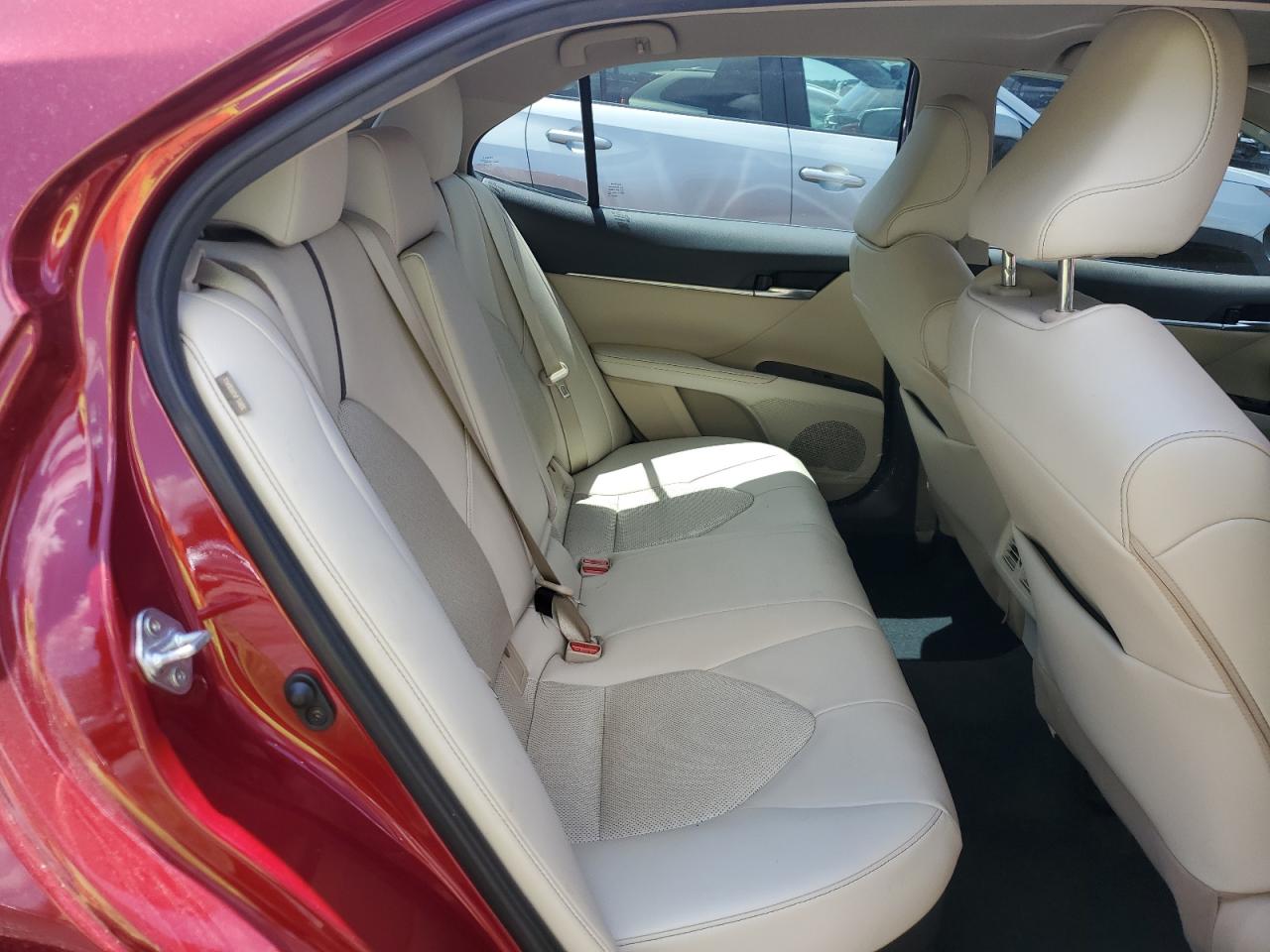 Toyota Camry Xle Image 5