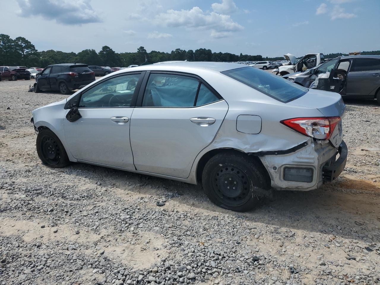 Toyota Corolla L Image 2