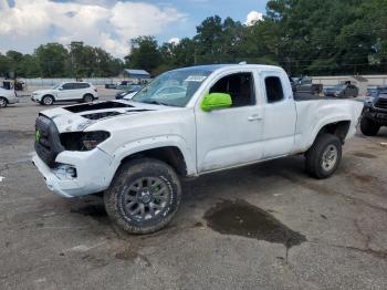  Salvage Toyota Tacoma