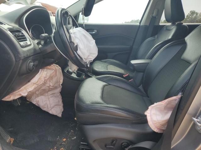 Jeep Compass Latitude Image 4