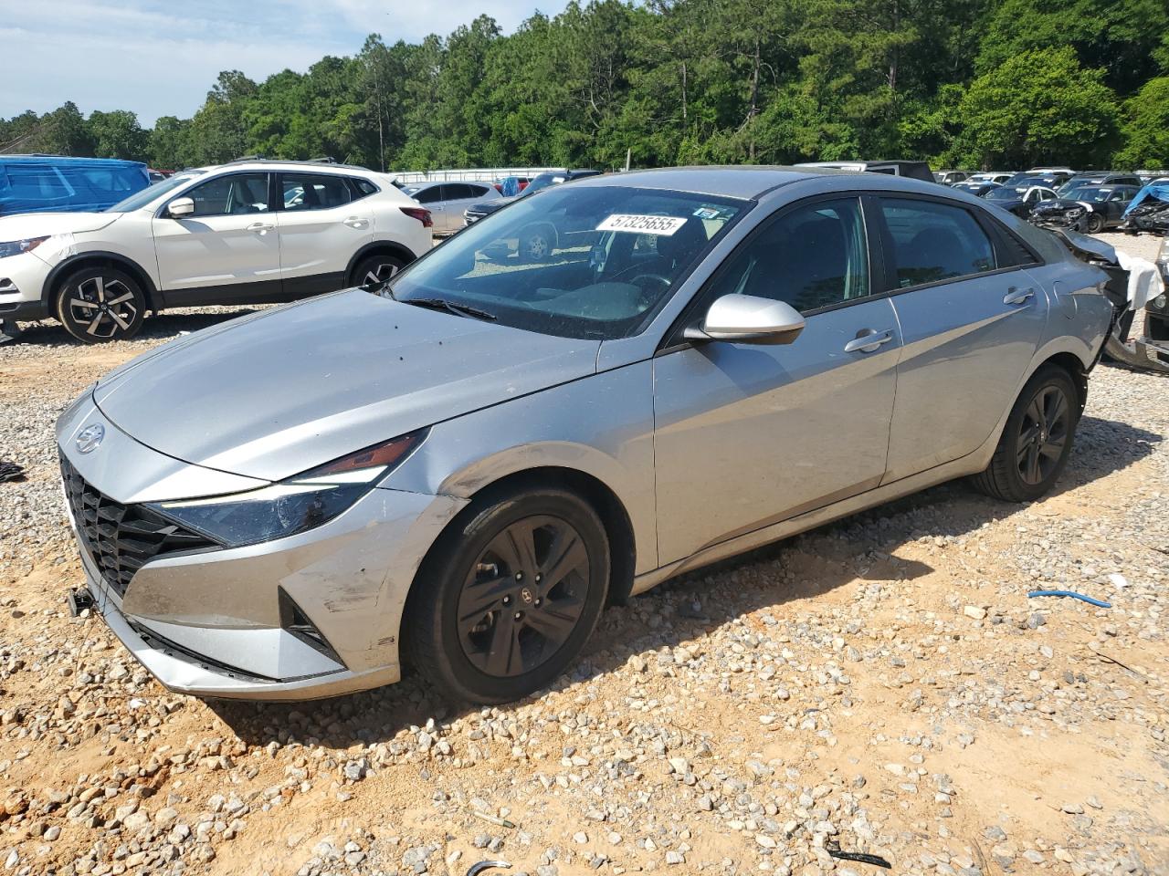 Hyundai ELANTRA Sel Image 1