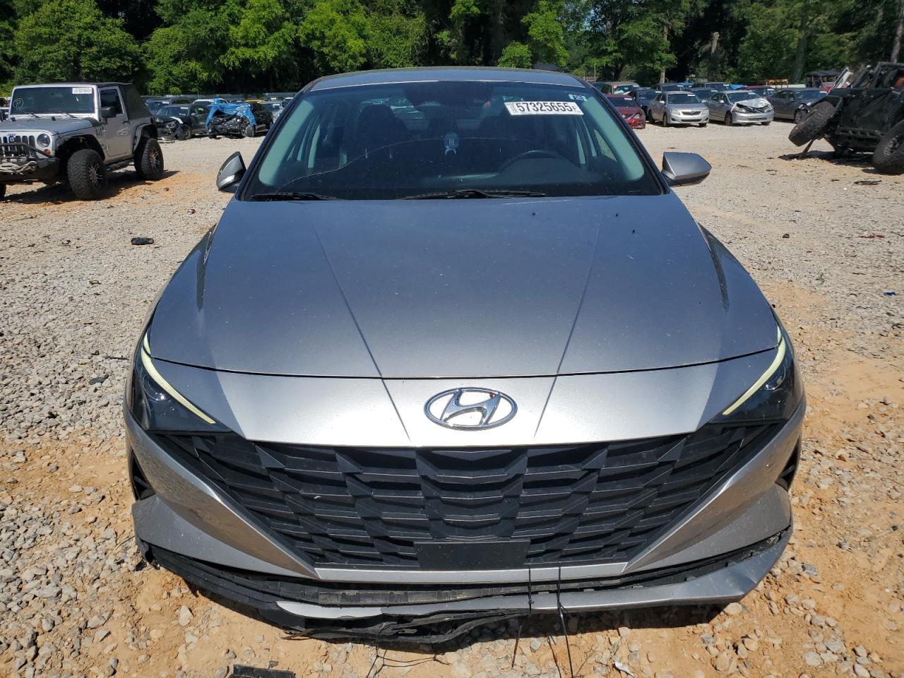 Hyundai ELANTRA Sel Image 2