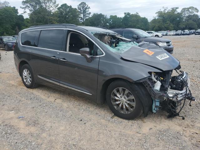 Chrysler Pacifica Touring L Image 10