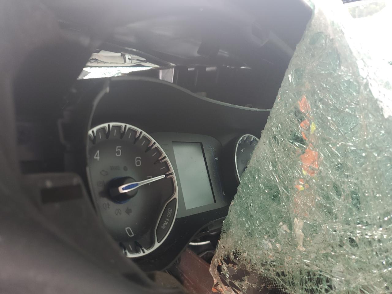 Chrysler Pacifica Touring L Image 7