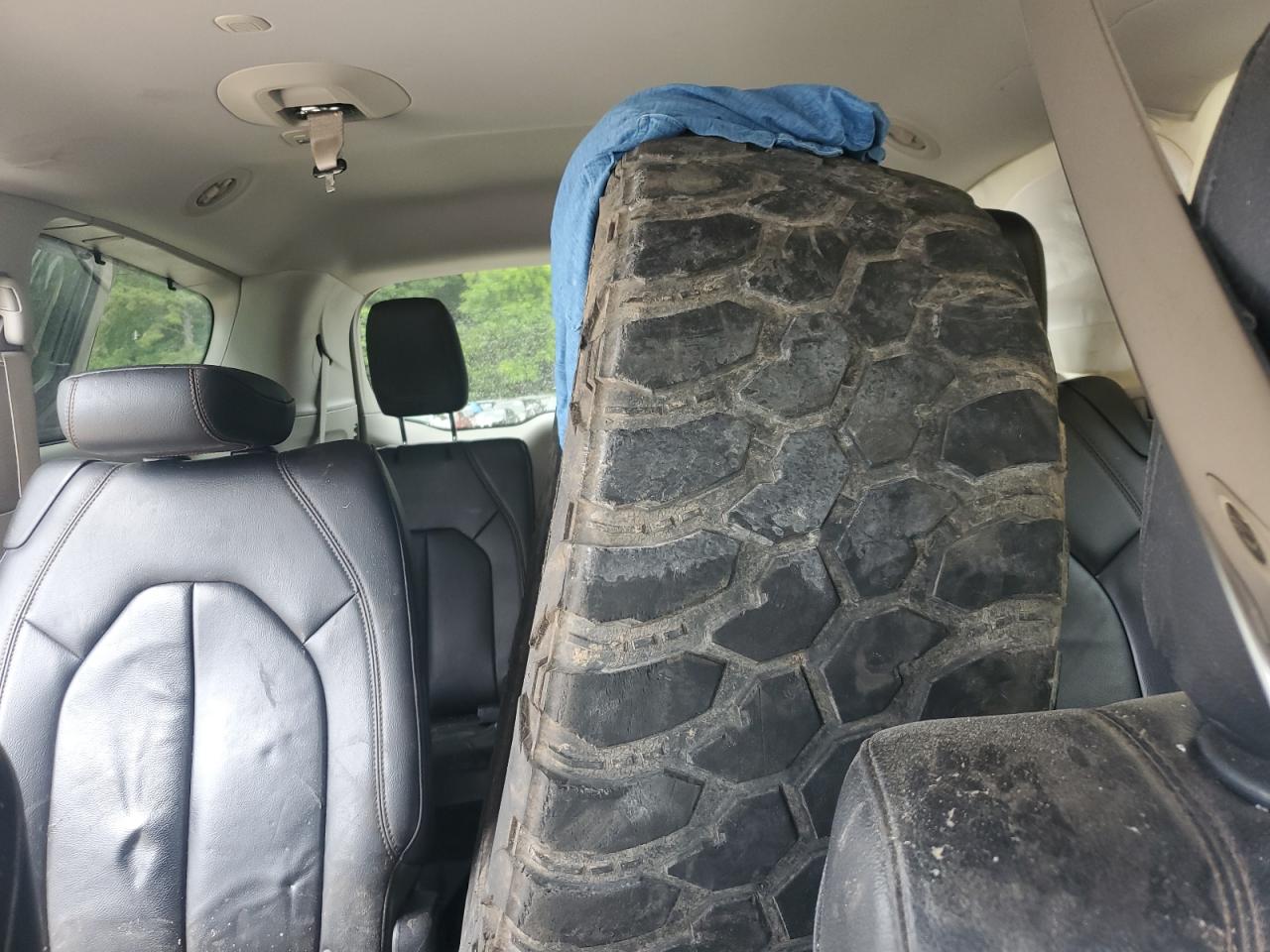 Chrysler Pacifica Touring L Image 8