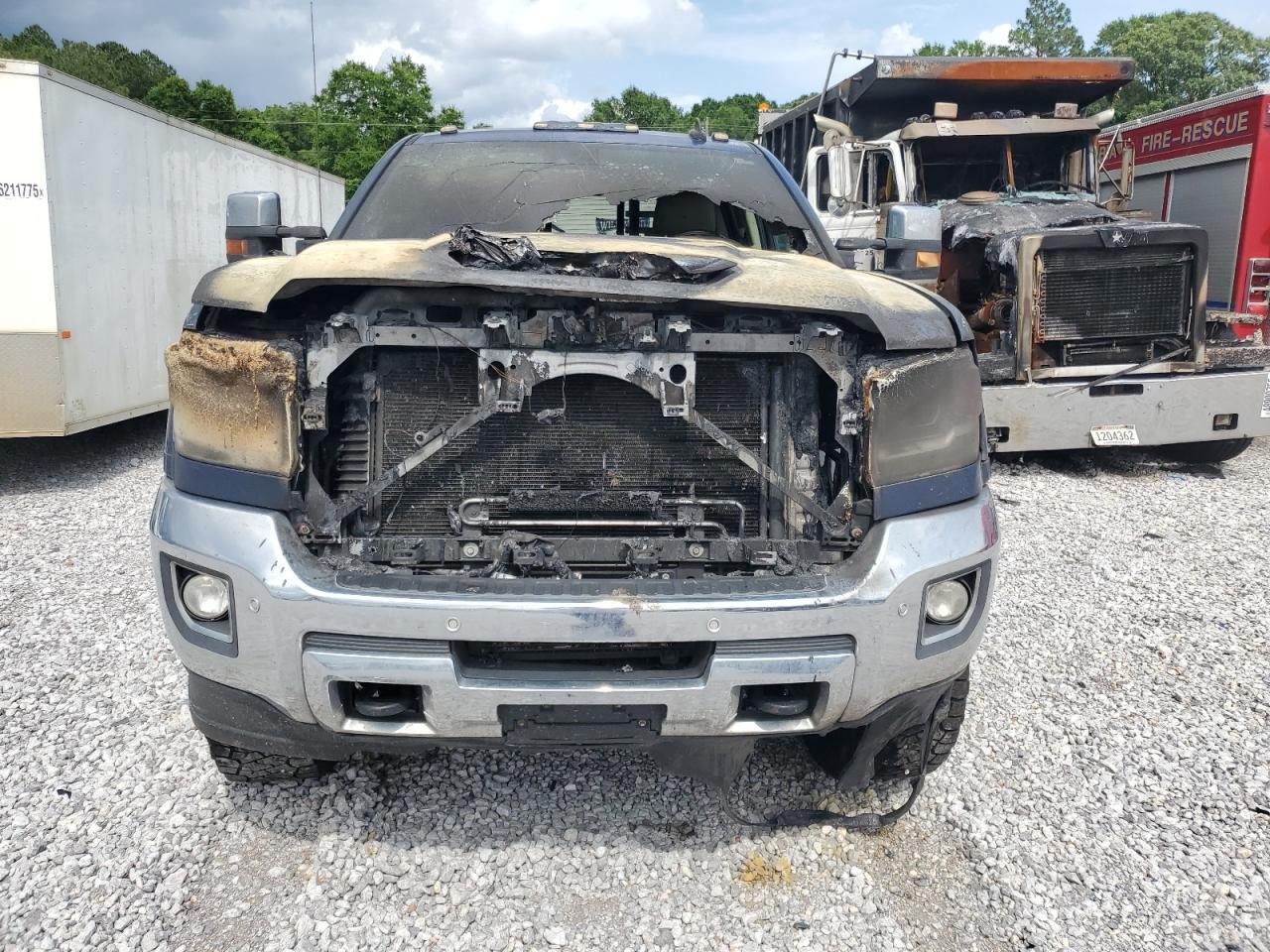 GMC Sierra K2500 Slt Image 9