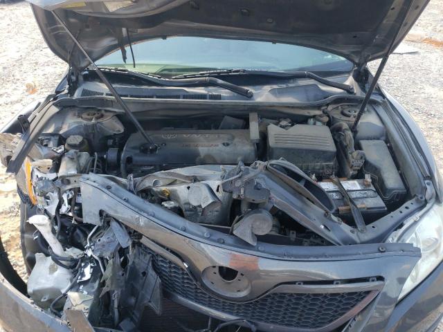 Toyota Camry Base Image 12