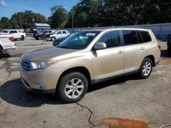  Salvage Toyota Highlander