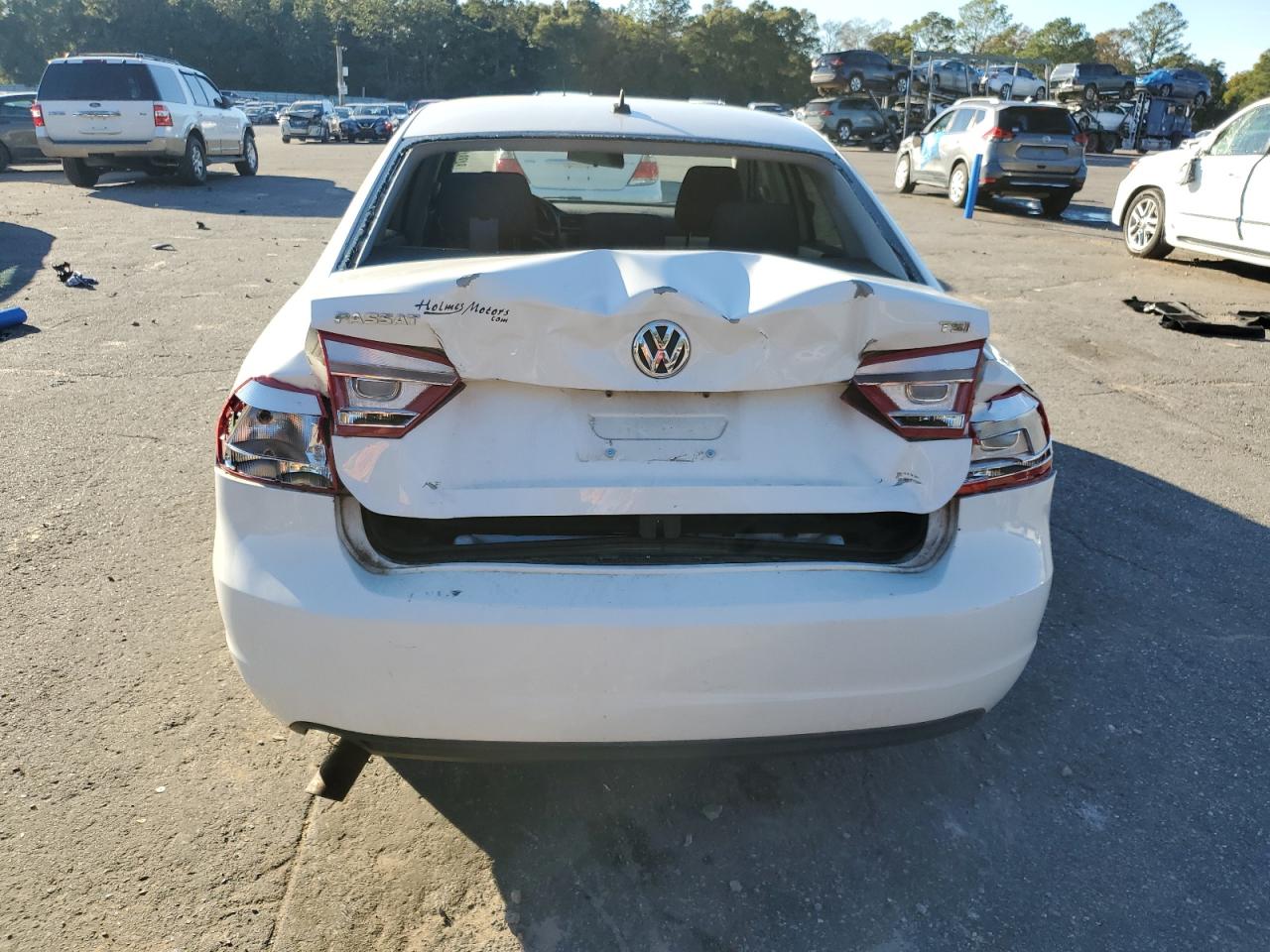 Volkswagen Passat S Image 11