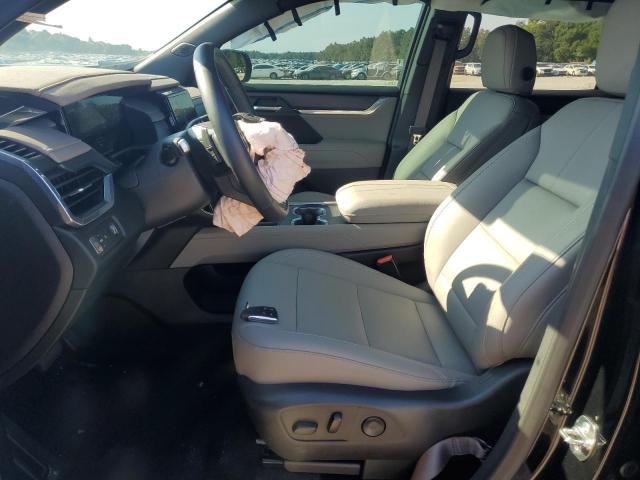 GMC Acadia Uplevel Image 3