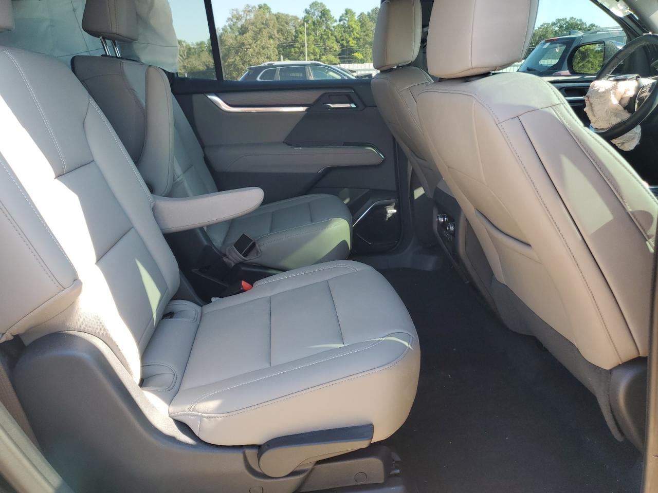 GMC Acadia Uplevel Image 11