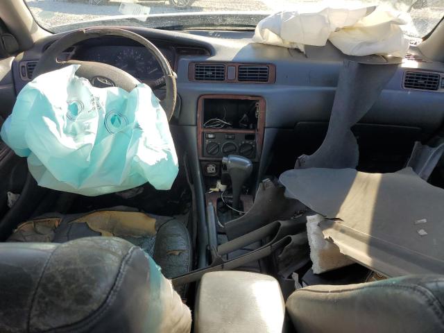 Toyota Camry Ce Image 9