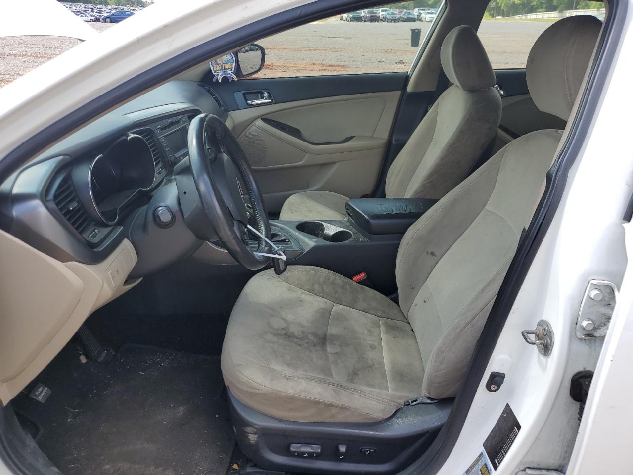 Kia Optima Hybrid Image 12