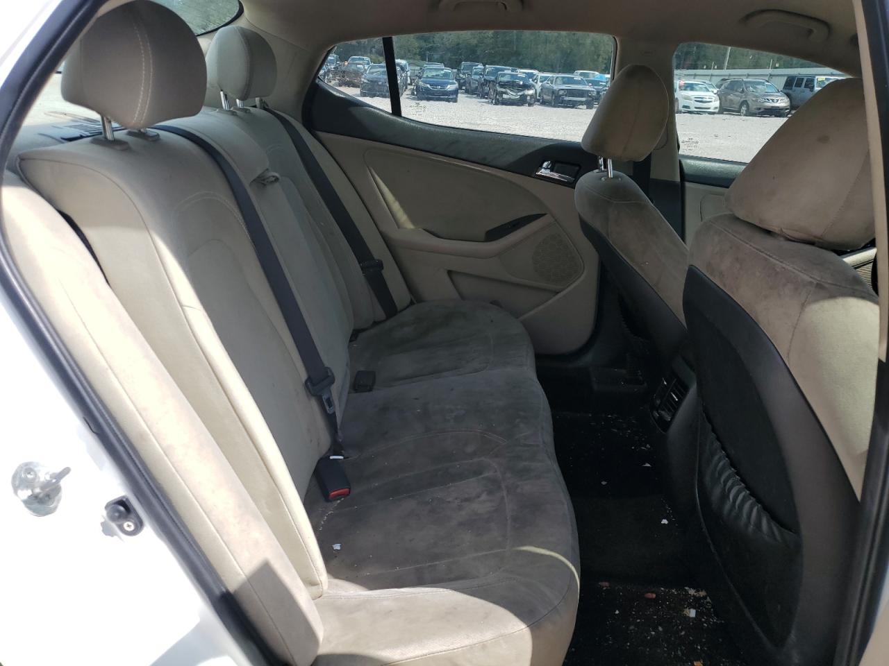 Kia Optima Hybrid Image 8