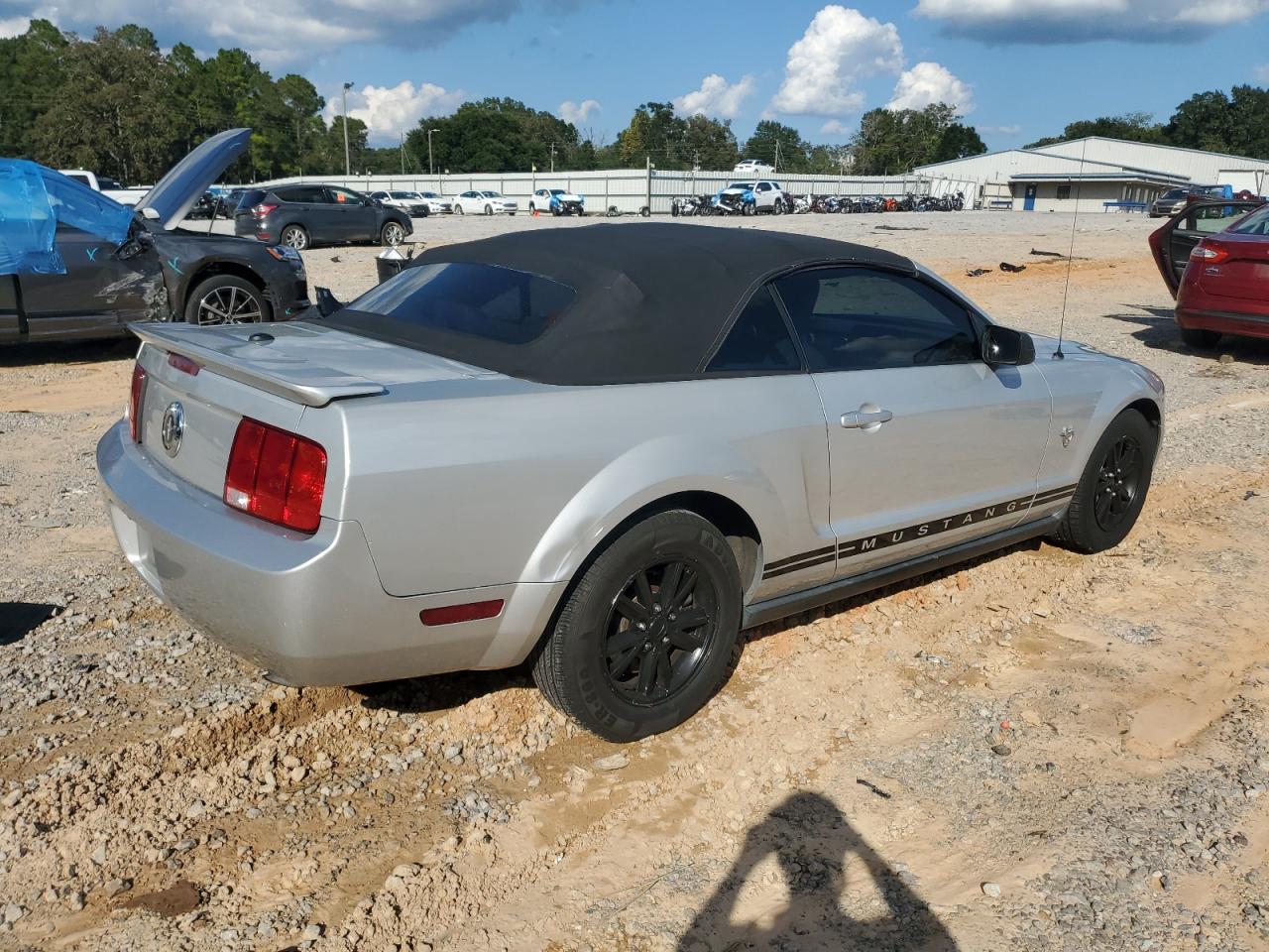 Ford Mustang Image 9