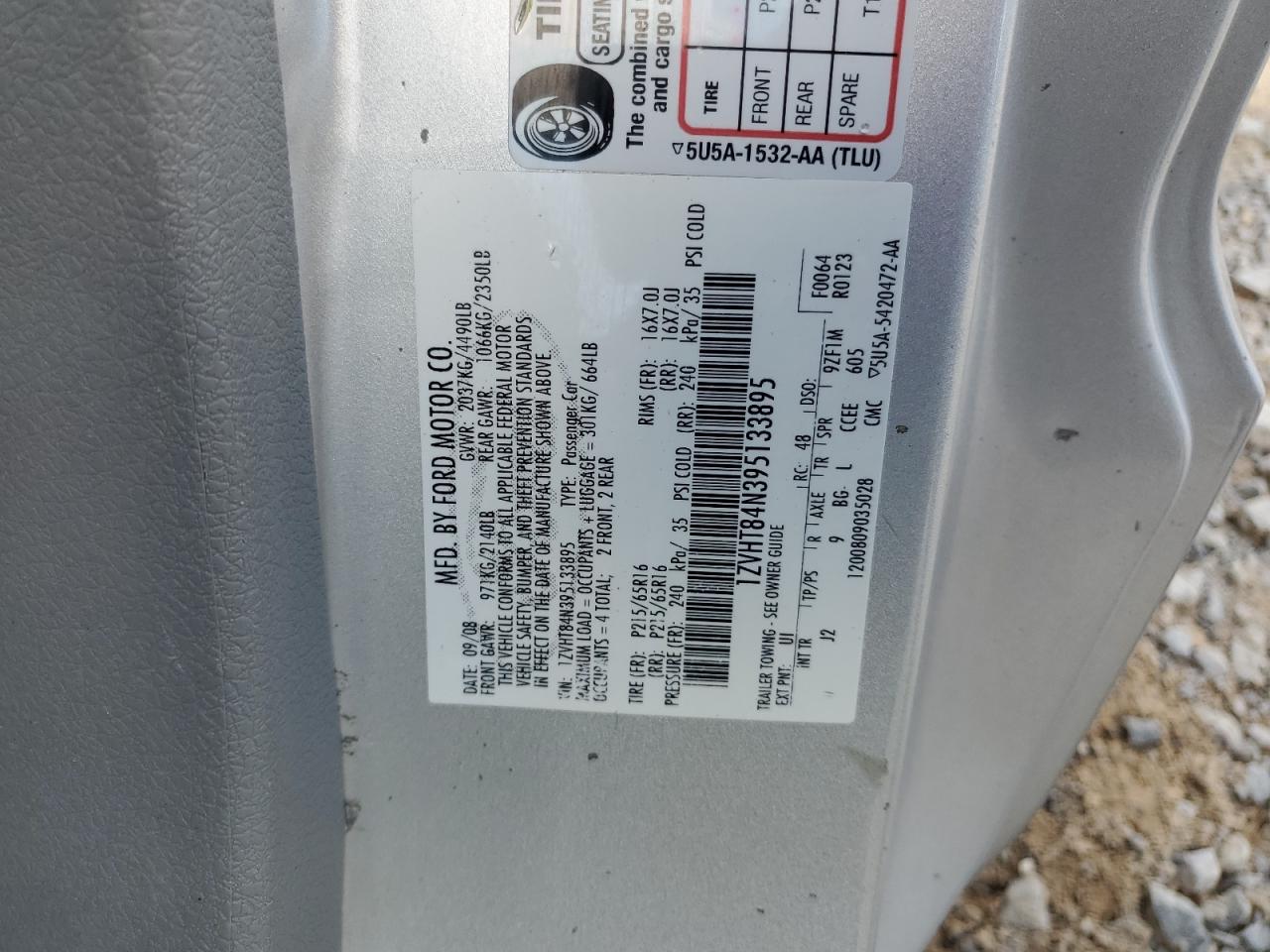 Ford Mustang Image 11