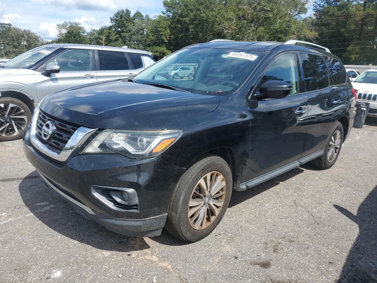 Nissan Pathfinder Sv Image 1