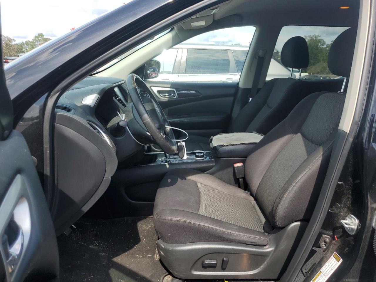 Nissan Pathfinder Sv Image 7