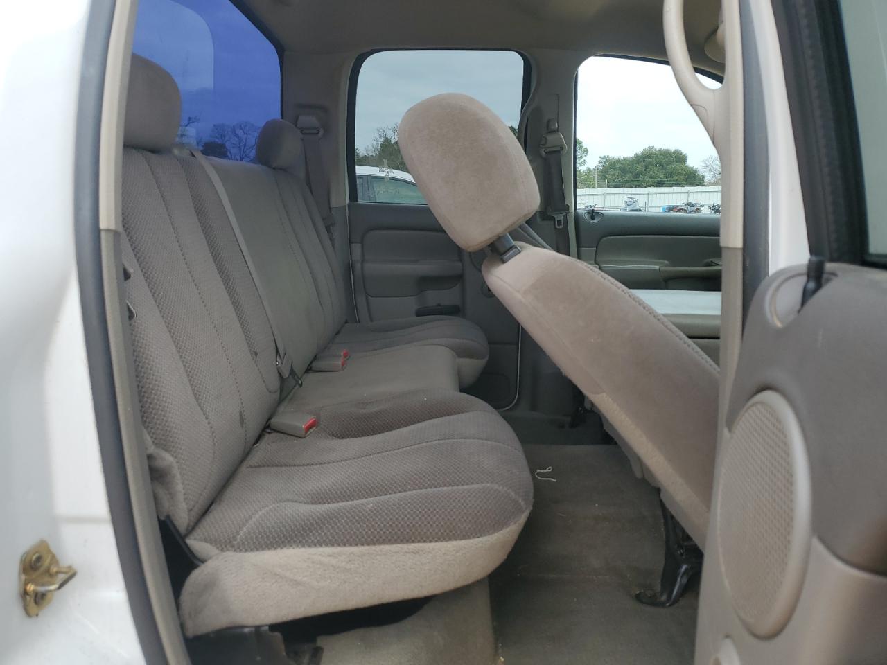 Dodge Ram 1500 St Image 9