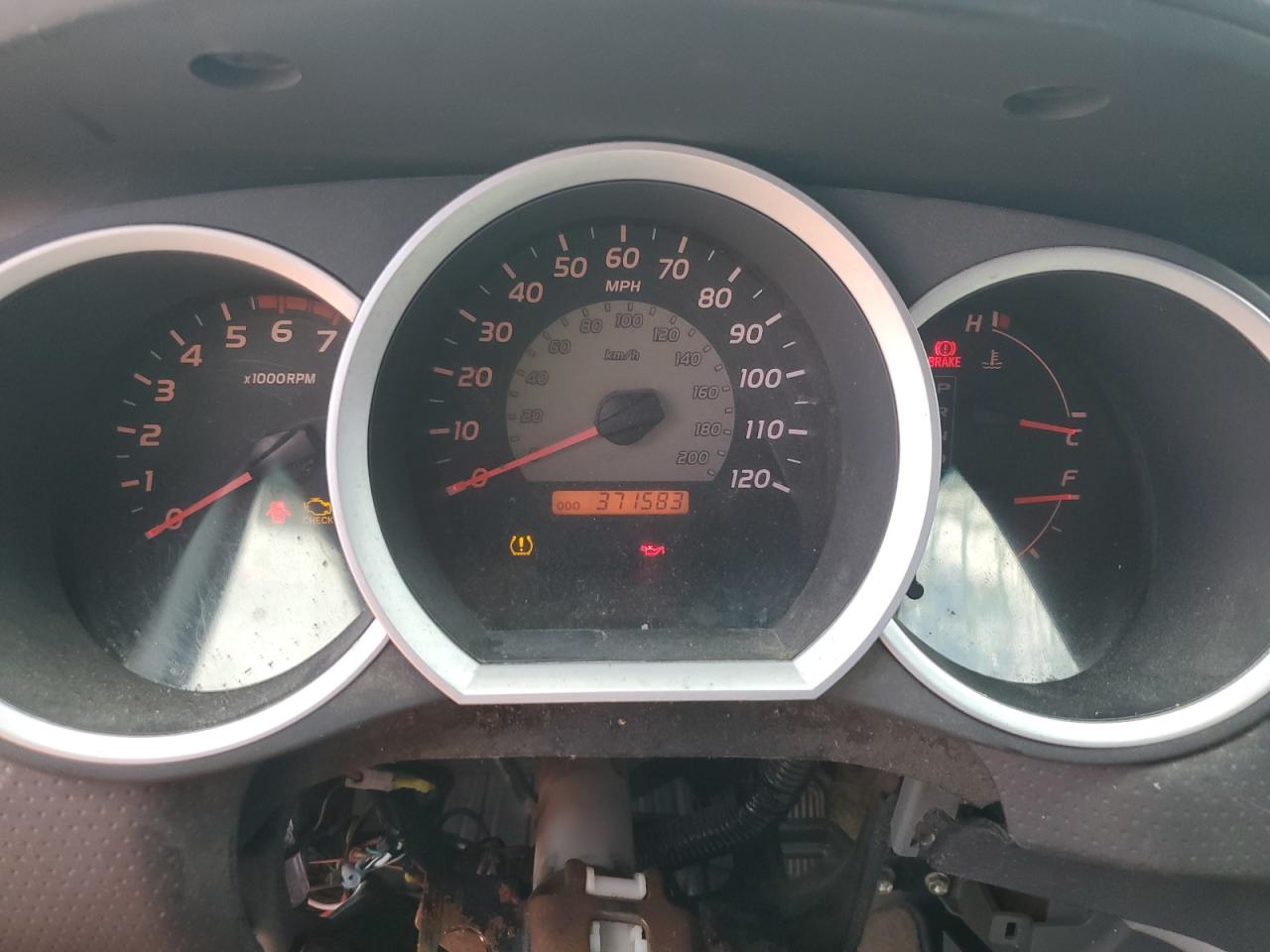 Toyota Tacoma Image 8