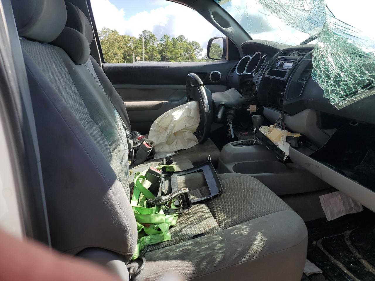 Toyota Tacoma Image 7