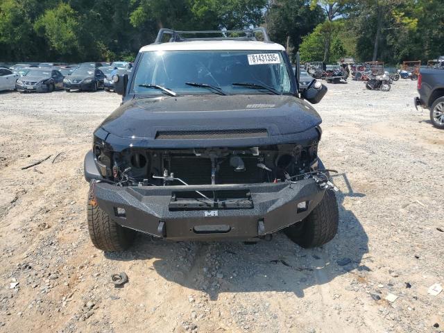 Toyota FJ Cruiser Image 5