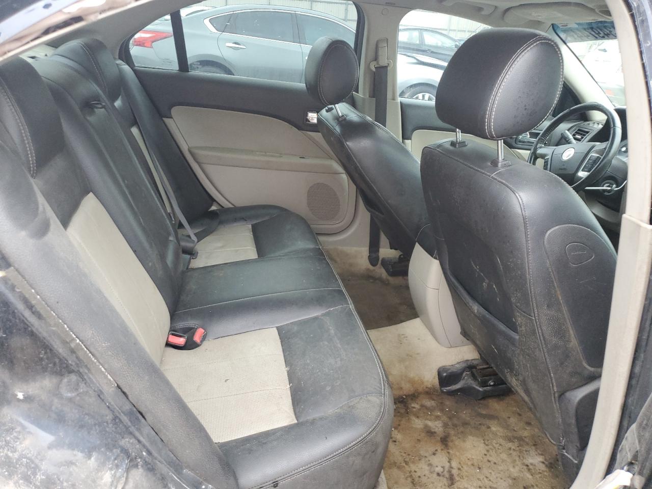 Mercury Milan Premier Image 9