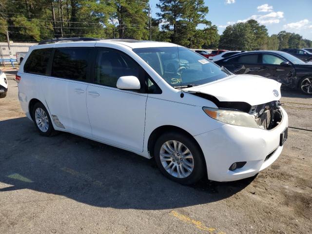 Toyota Sienna Xle Image 11