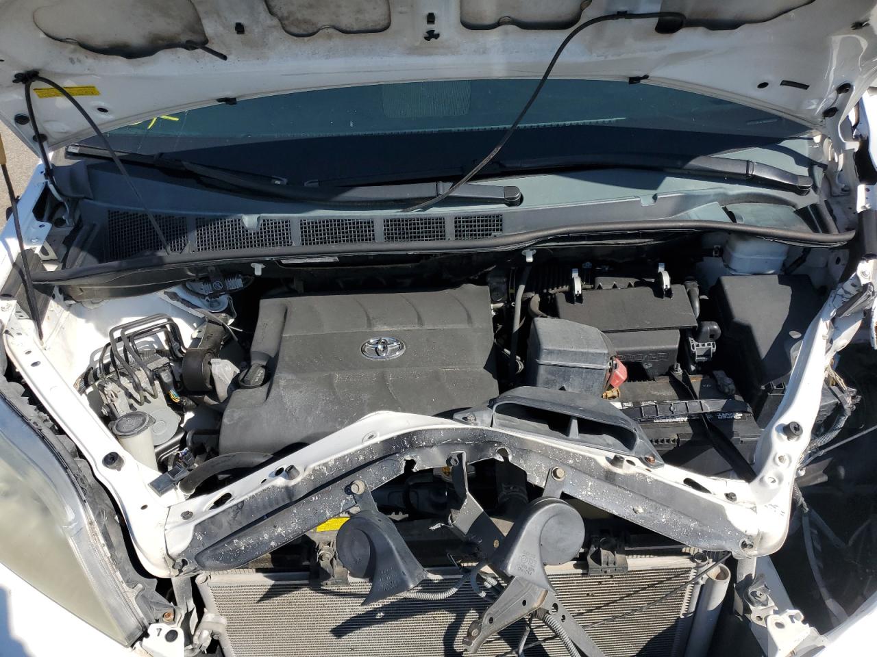 Toyota Sienna Xle Image 12