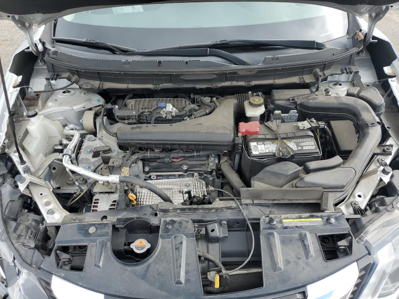 Nissan Rogue S Image 8