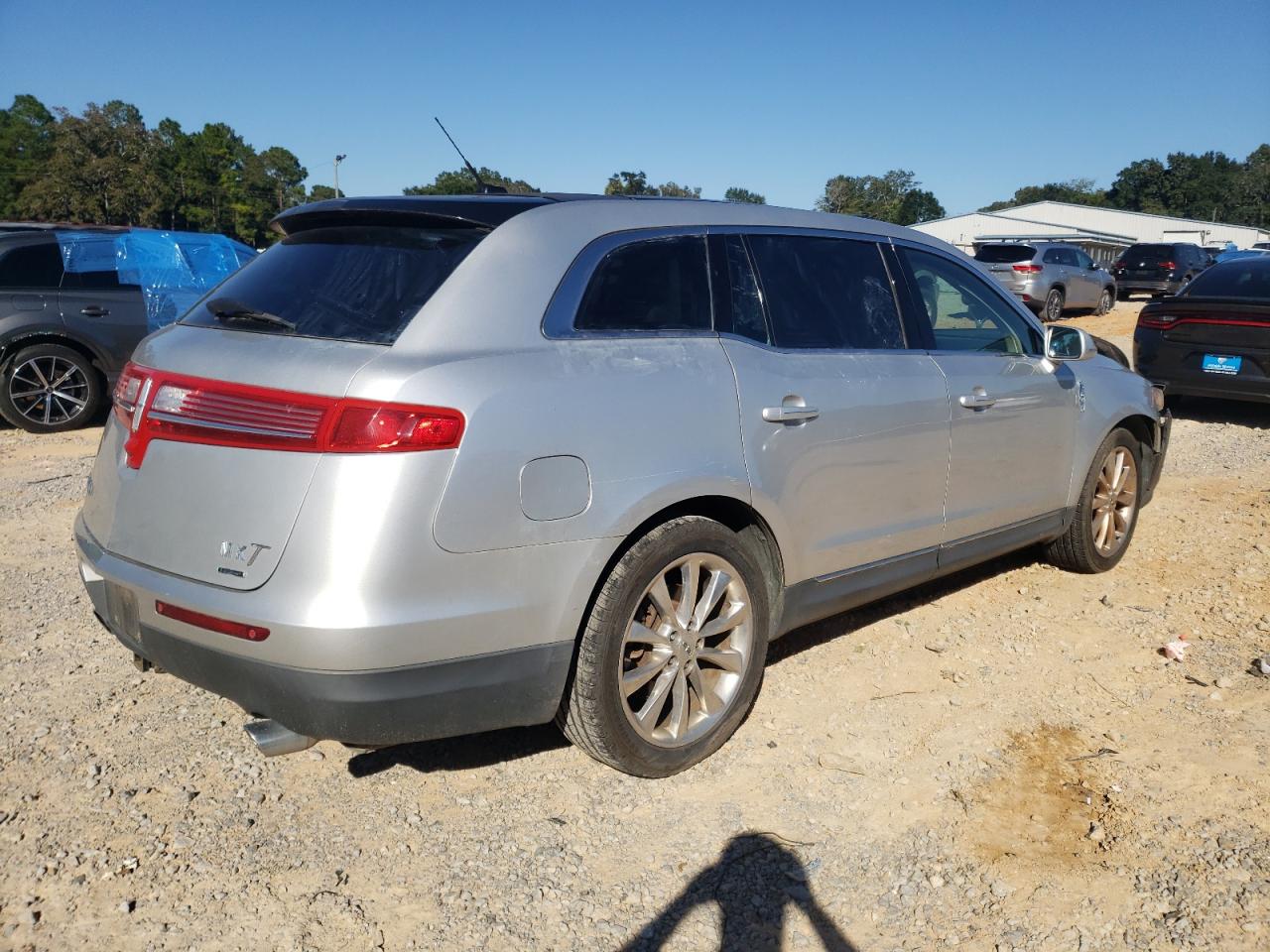 Lincoln MKT Image 5