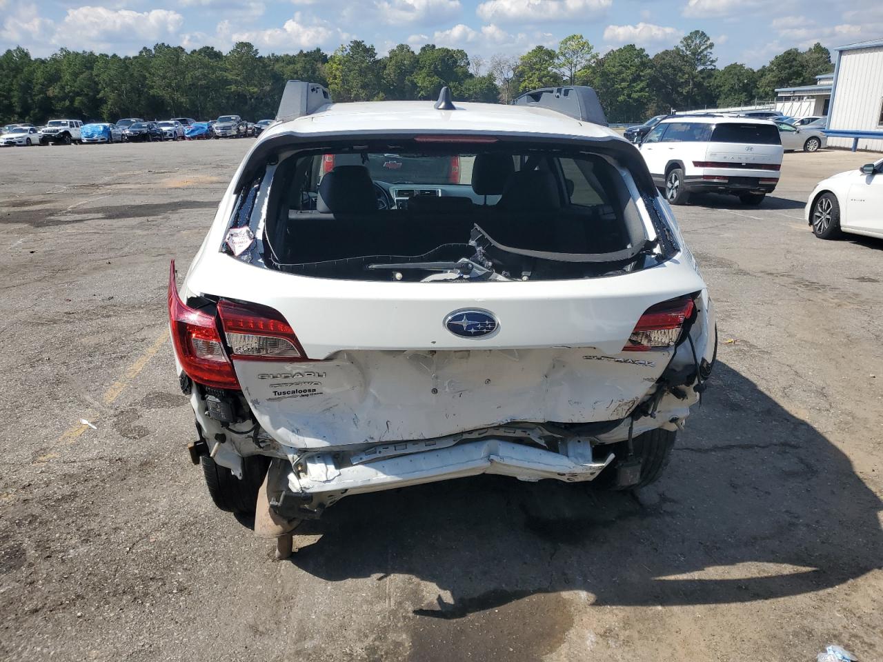 Subaru Outback 2.5i Limited Image 6