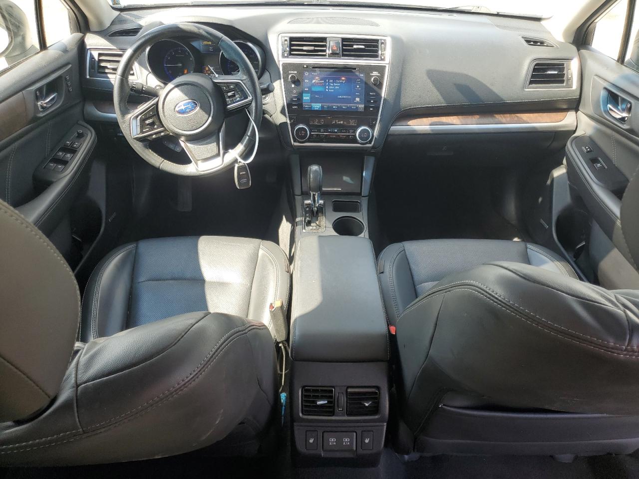 Subaru Outback 2.5i Limited Image 4