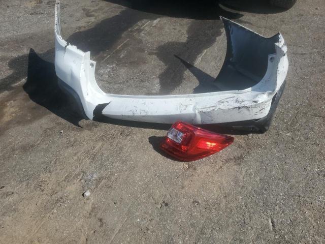 Subaru Outback 2.5i Limited Image 12