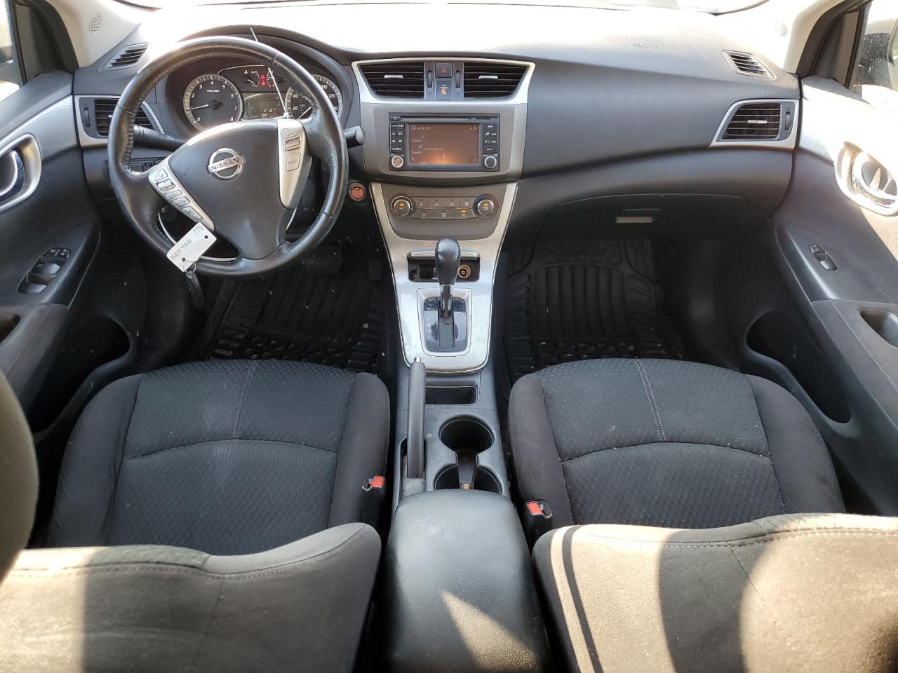 Nissan Sentra S Image 5