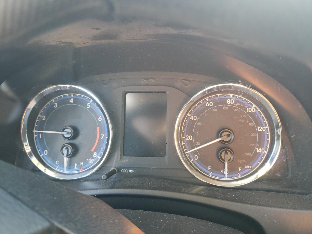 Toyota Corolla L Image 4