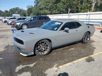  Salvage Dodge Challenger