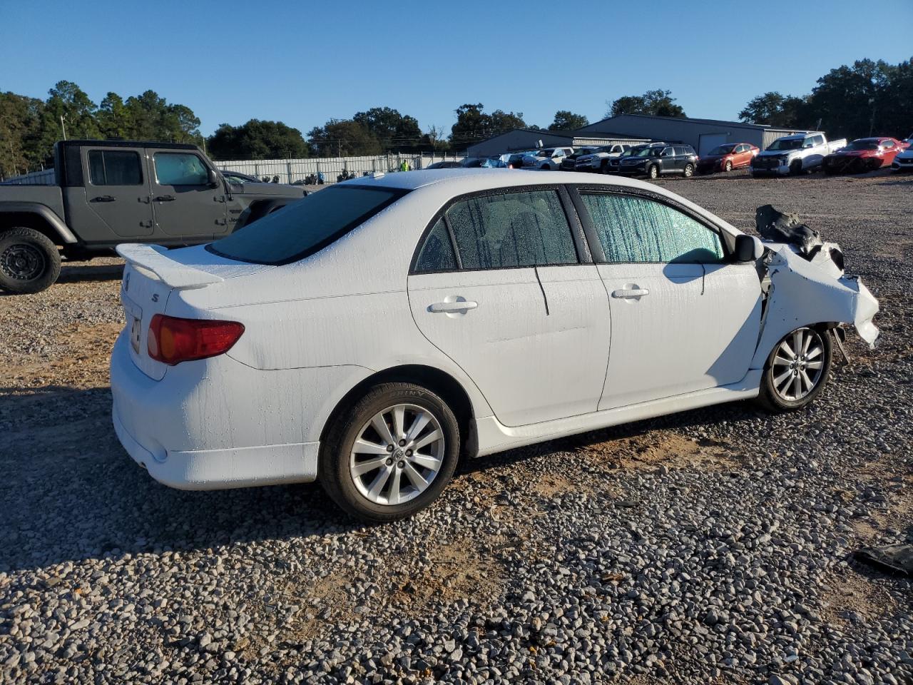 Toyota Corolla Base Image 12