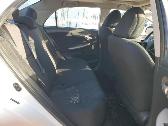 Toyota Corolla Base Image 2