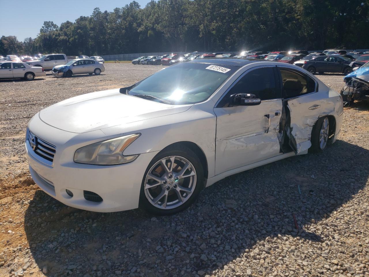 Nissan Maxima S Image 1